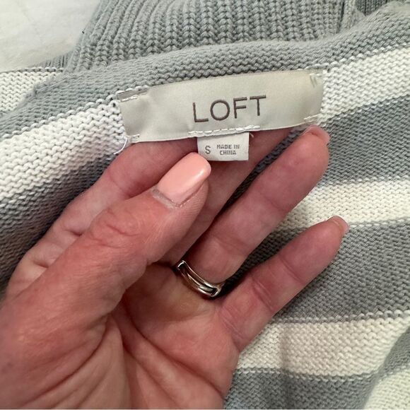 The Loft Striped Cowl Neck Gray and White Women's Sweater/ Tunic sz Small-NWOT - Picture 6 of 9